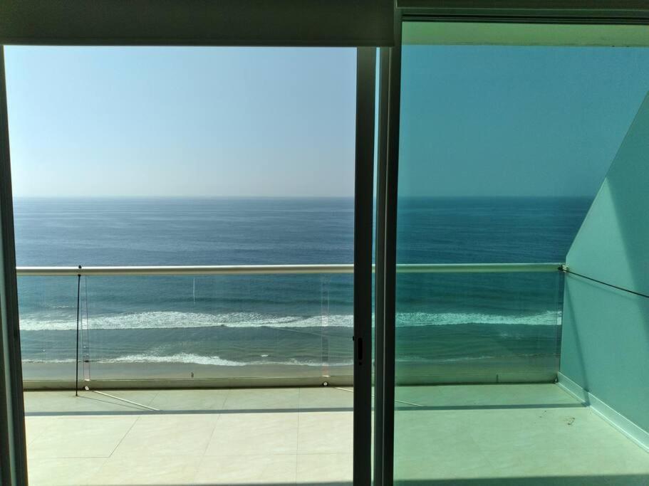 Beautiful 3 Bedroom, Fully Furnished, On The Beach 马萨特兰 外观 照片